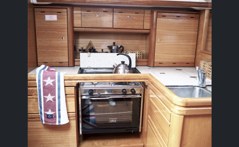 Bavaria 37 Cruiser-kuva-8